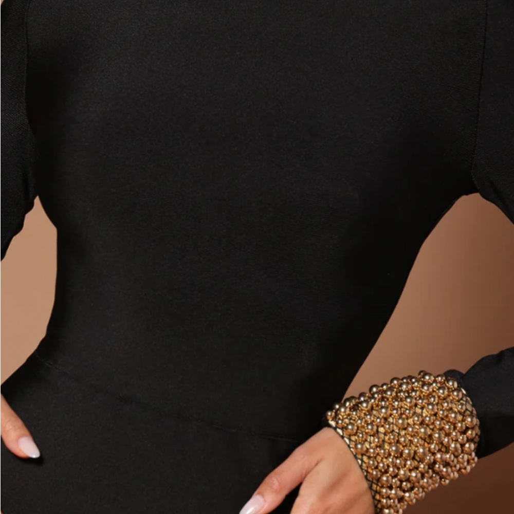 GORGEOUS BLACK AND GOLD DRESS - Picture 3 of 5